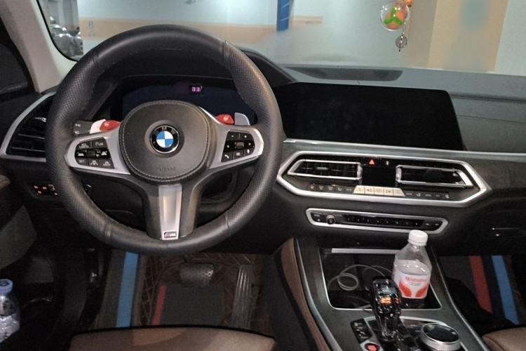 Used BMW X5 2021 xDrive40i Luxury Model with M Sport Package Center Console
