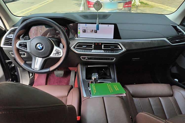 Used BMW X5 2021 xDrive30i M Sport Package Center Console