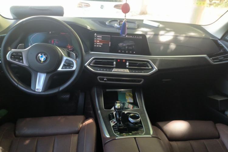 Used BMW X5 2021 Restyled xDrive40i Luxury Version M Sport Package Center Console