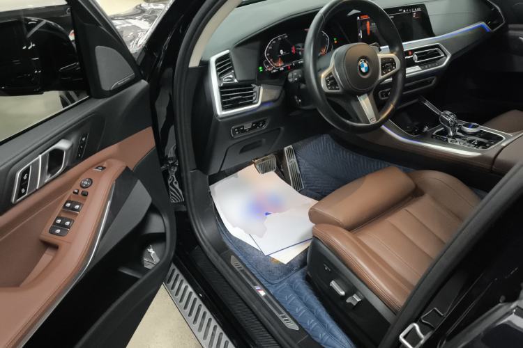 Used BMW X5 2021 Restyled xDrive40i M Sport Package Driver Seat