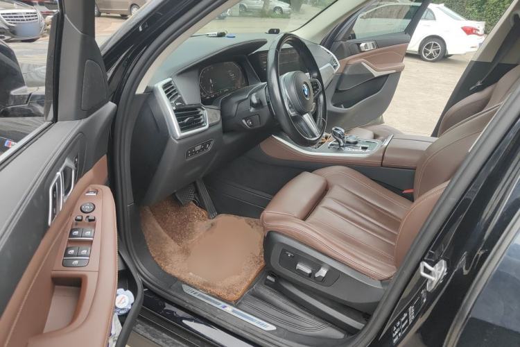 Used BMW X5 2021 xDrive30i M Sport Package Driver Seat