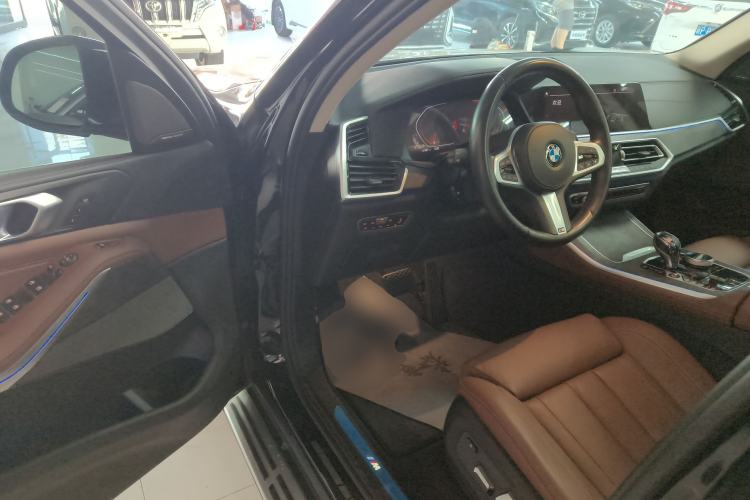 Used BMW X5 2021 xDrive40i M Sport Package Driver Seat