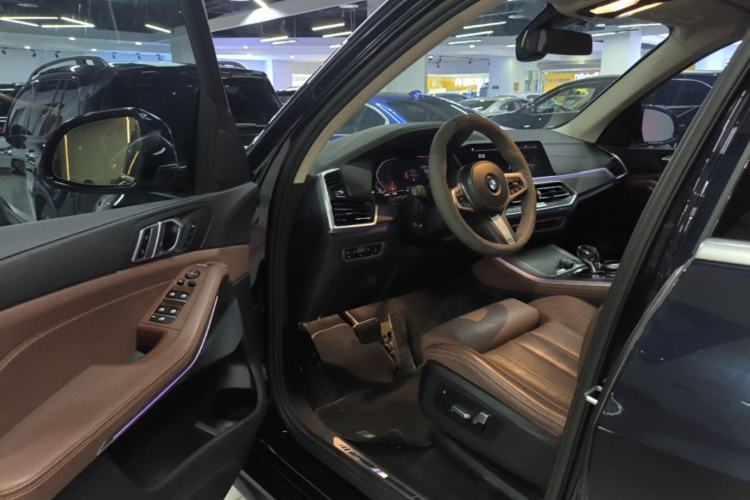 Used BMW X5 2021 xDrive30i M Sport Package Driver Seat