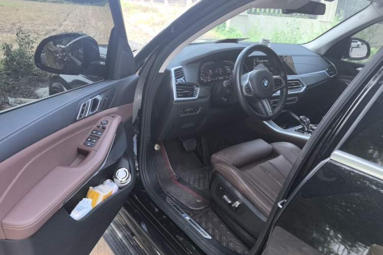 Used BMW X5 2021 Restyled xDrive30i M Sport Package Driver Seat