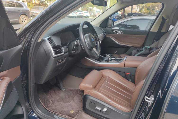 Used BMW X5 2021 Restyled xDrive30i M Sport Package Driver Seat