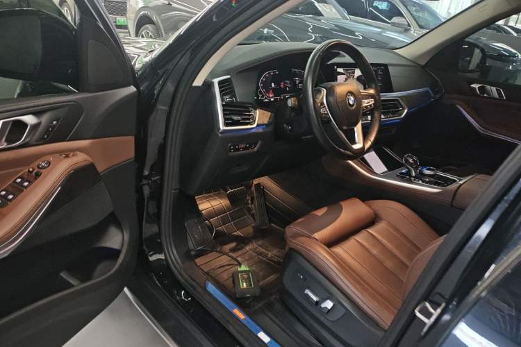 Used BMW X5 2021 xDrive30i X Design Package Driver Seat