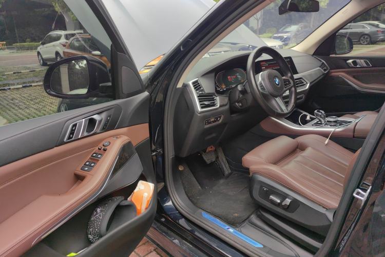 Used BMW X5 2021 xDrive30i M Sport Package Driver Seat