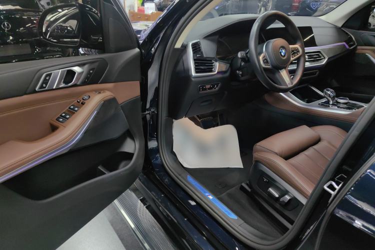 Used BMW X5 2021 Restyled xDrive30i M Sport Package Driver Seat