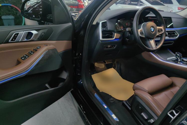 Used BMW X5 2021 Restyled xDrive30i M Sport Package Driver Seat