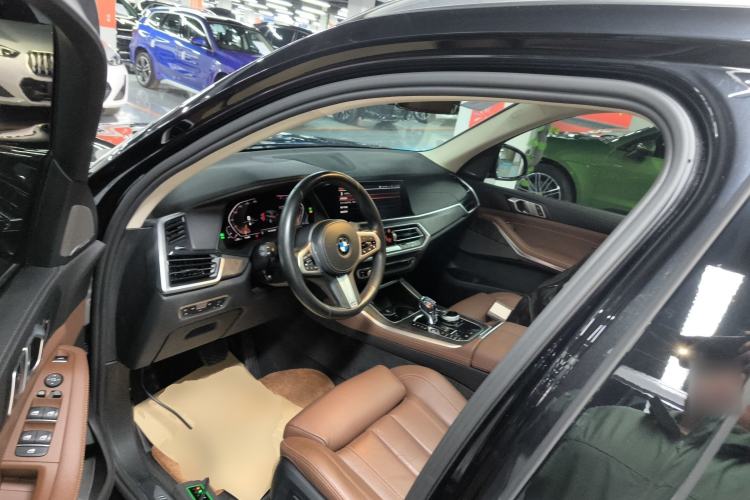 Used BMW X5 2021 Restyled xDrive40i M Sport Package Driver Seat