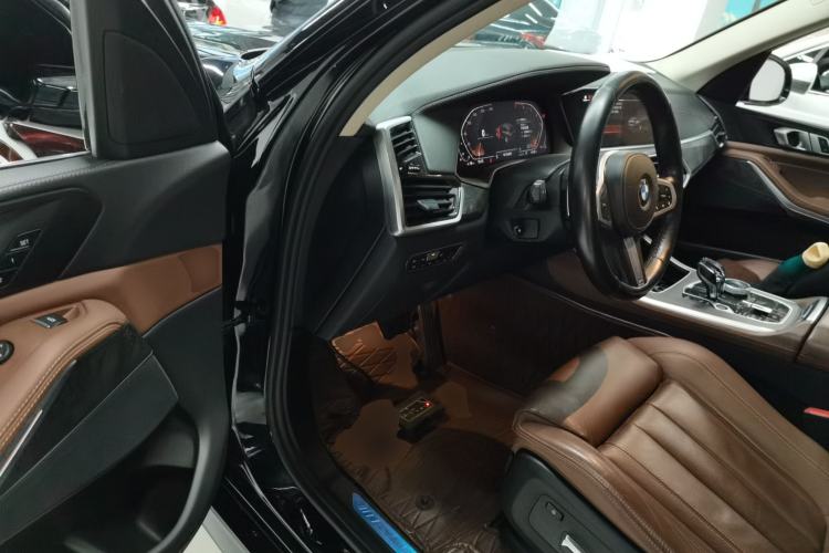 Used BMW X5 2021 xDrive30i M Sport Package Driver Seat