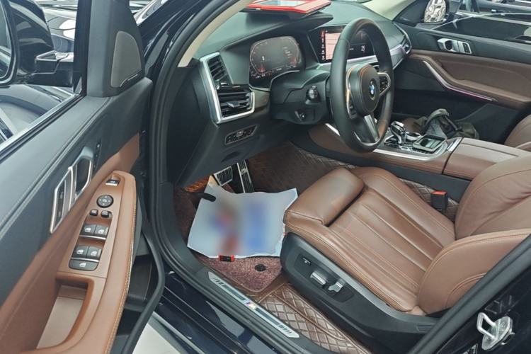 Used BMW X5 2021 xDrive40i M Sport Package Driver Seat