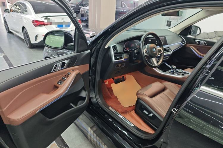 Used BMW X5 2021 xDrive30i M Sport Package Driver Seat