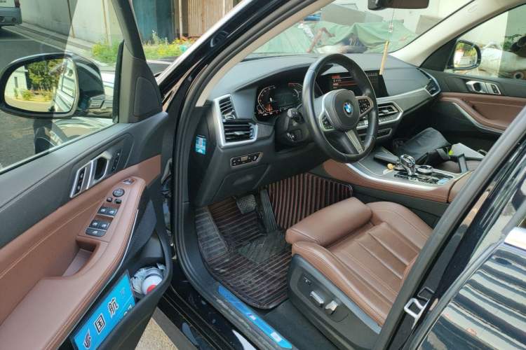 Used BMW X5 2021 xDrive30i M Sport Package Driver Seat