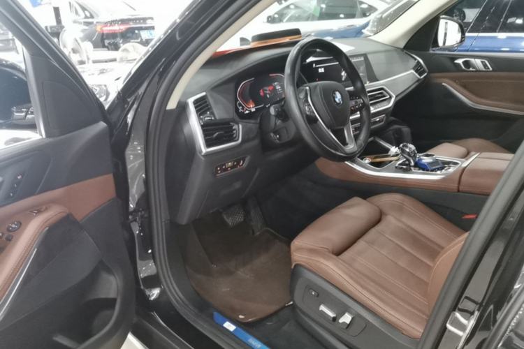 Used BMW X5 2021 xDrive30i X Design Package Driver Seat