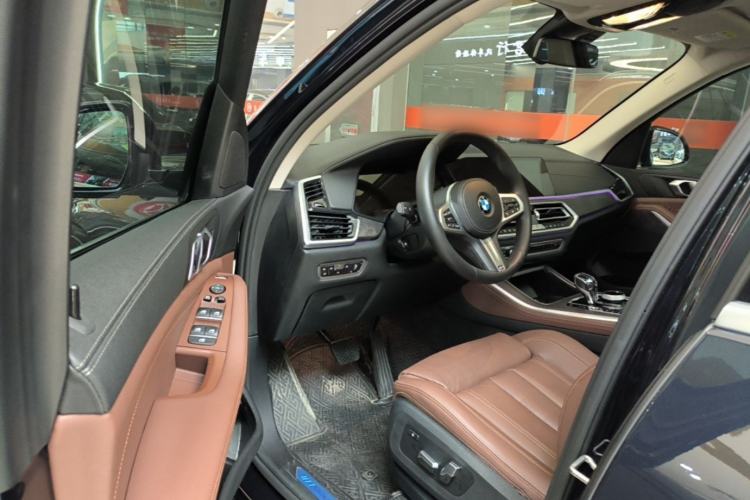 Used BMW X5 2021 Restyled xDrive30i M Sport Package Driver Seat