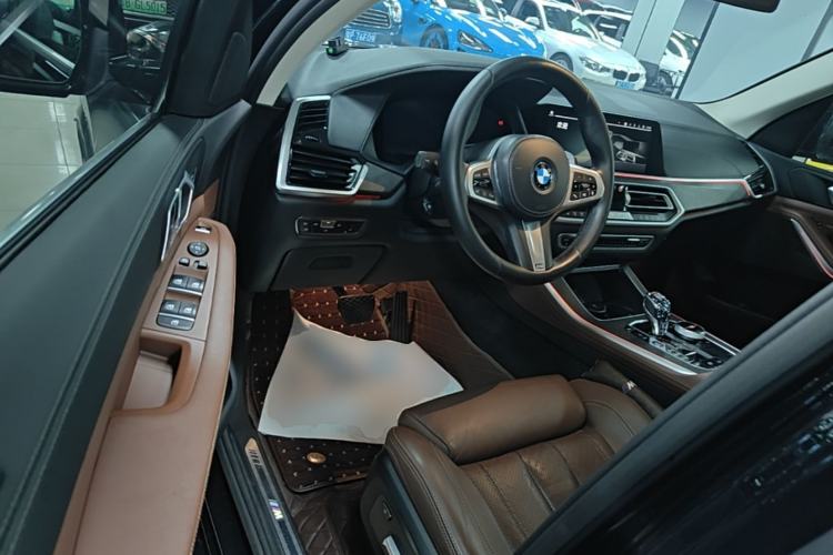 Used BMW X5 2021 xDrive30i M Sport Package Driver Seat