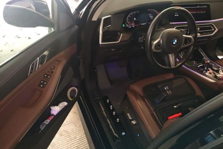 Used BMW X5 2021 xDrive40i M Sport Package Driver Seat