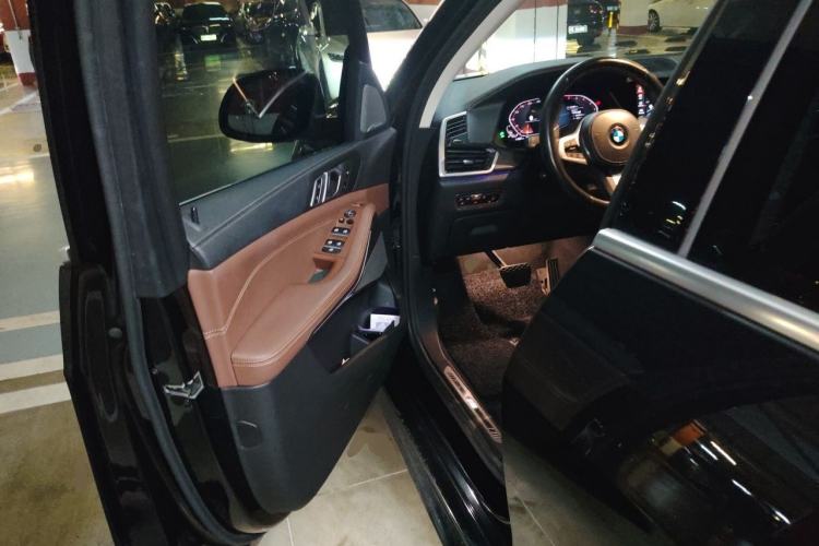 Used BMW X5 2021 xDrive40i M Sport Package Driver Seat