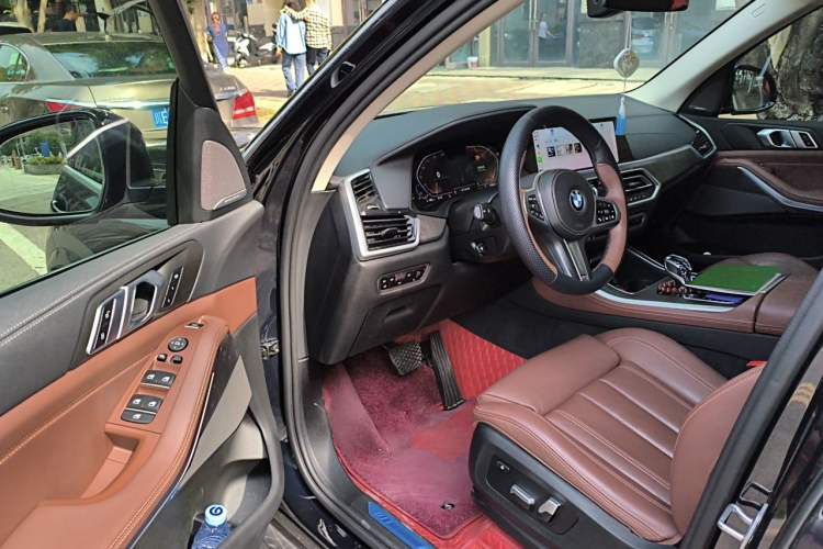 Used BMW X5 2021 xDrive30i M Sport Package Driver Seat