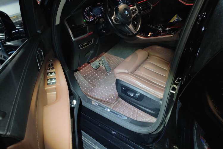 Used BMW X5 2021 xDrive30i M Sport Package Driver Seat