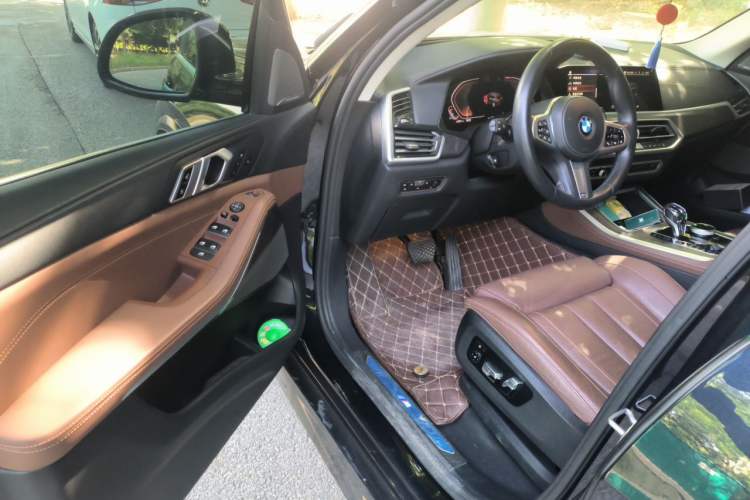 Used BMW X5 2021 Restyled xDrive40i Luxury Version M Sport Package Driver Seat