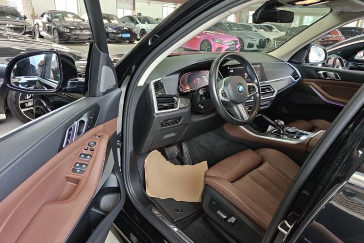 Used BMW X5 2021 xDrive30i M Sport Package Driver Seat