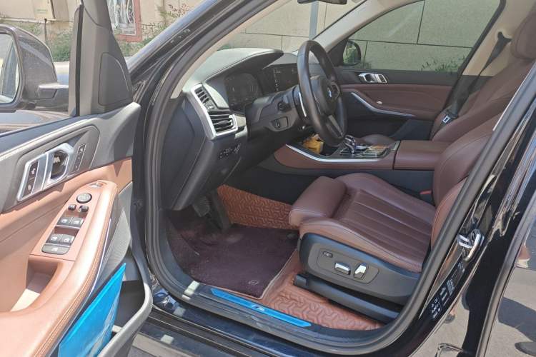 Used BMW X5 2021 Restyled xDrive30i M Sport Package Driver Seat