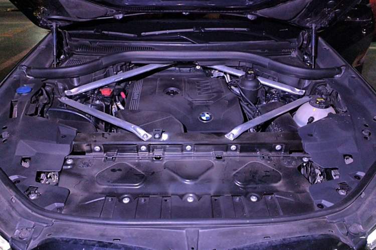 Used BMW X5 2021 xDrive30i M Sport Package Engine Bay