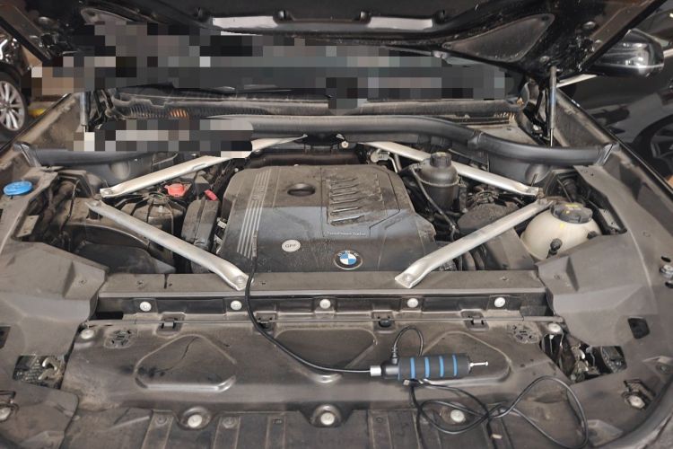 Used BMW X5 2021 xDrive40i Luxury Model with M Sport Package Engine Bay