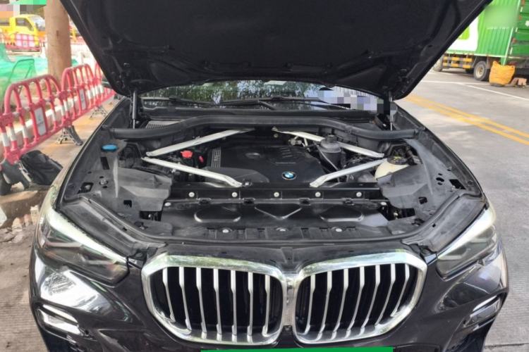 Used BMW X5 2021 xDrive30i M Sport Package Engine Bay