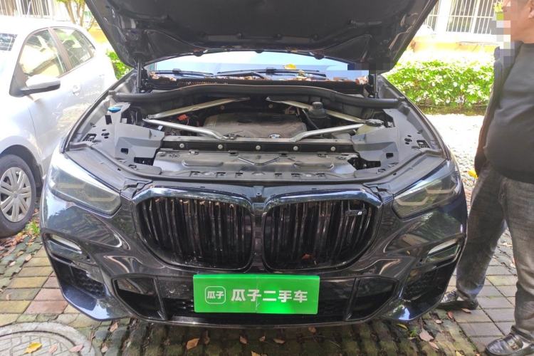 Used BMW X5 2021 xDrive30i M Sport Package Engine Bay