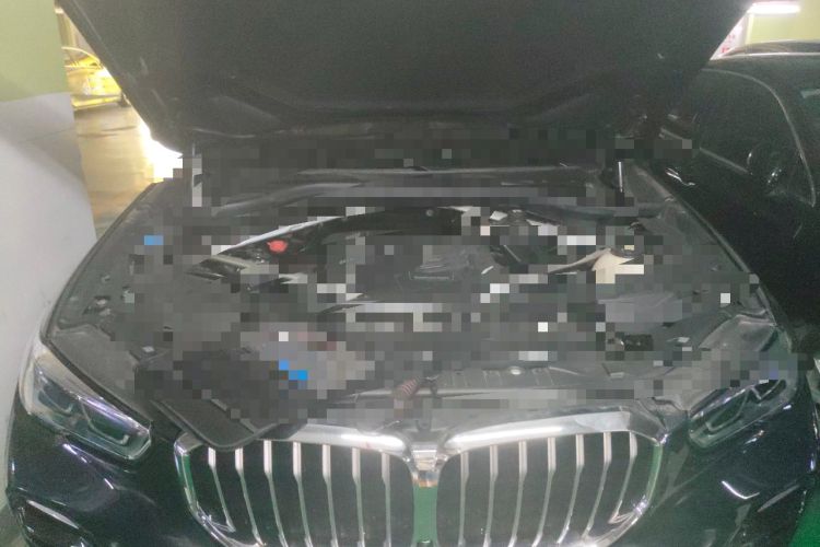 Used BMW X5 2021 Restyled xDrive40i M Sport Package Engine Bay