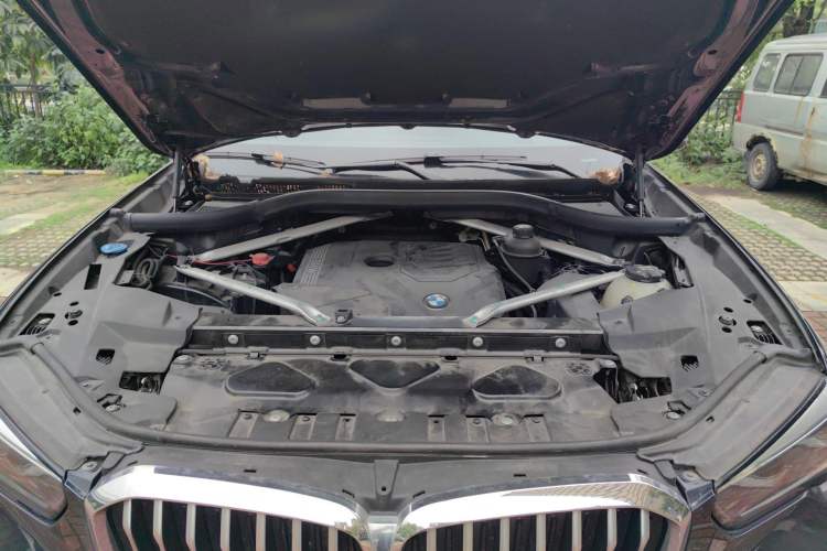Used BMW X5 2021 xDrive30i M Sport Package Engine Bay