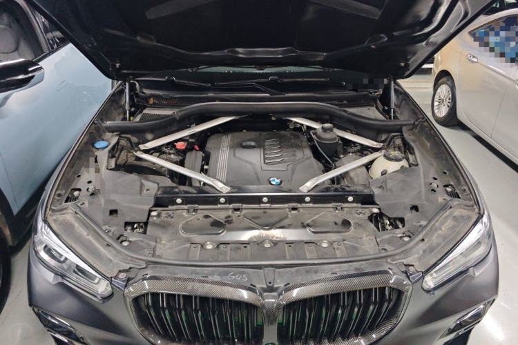 Used BMW X5 2021 Restyled xDrive40i M Sport Package Engine Bay