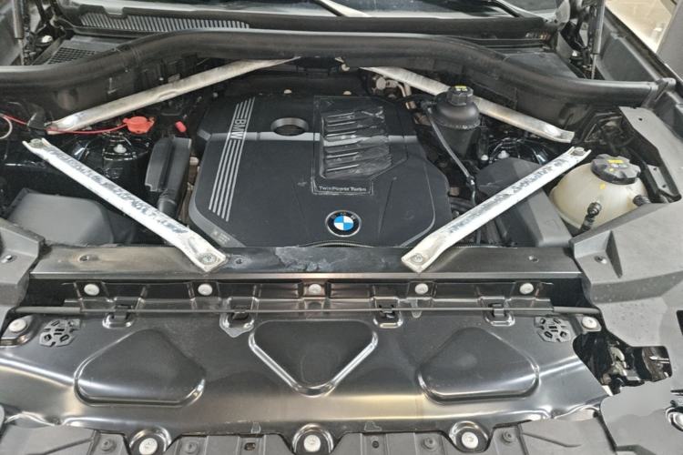 Used BMW X5 2021 Restyled xDrive40i M Sport Package Engine Bay