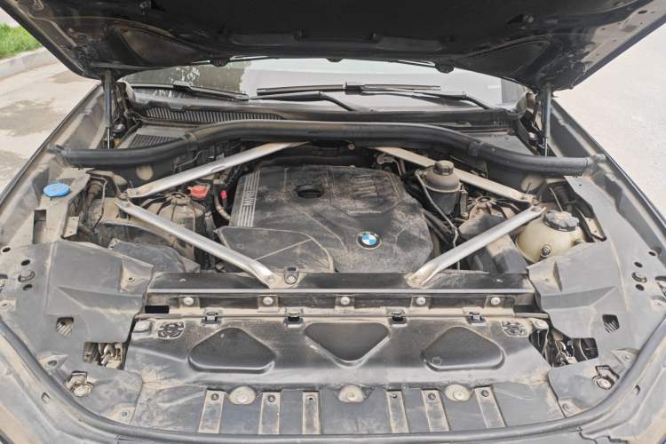 Used BMW X5 2021 xDrive30i M Sport Package Engine Bay
