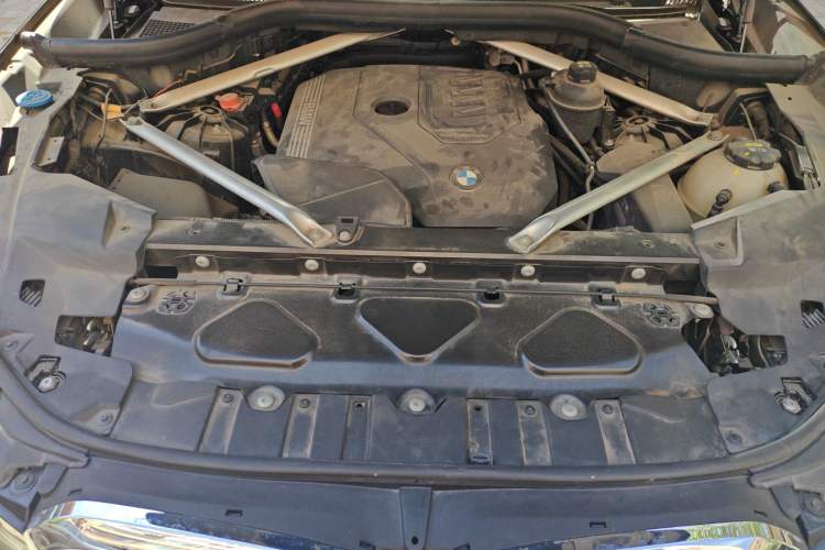 Used BMW X5 2021 xDrive30i M Sport Package Engine Bay