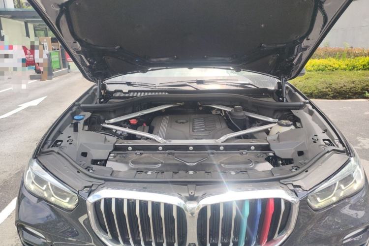 Used BMW X5 2021 Restyled xDrive40i M Sport Package Engine Bay