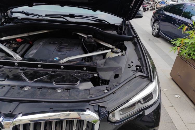 Used BMW X5 2021 xDrive40i M Sport Package Engine Bay Left