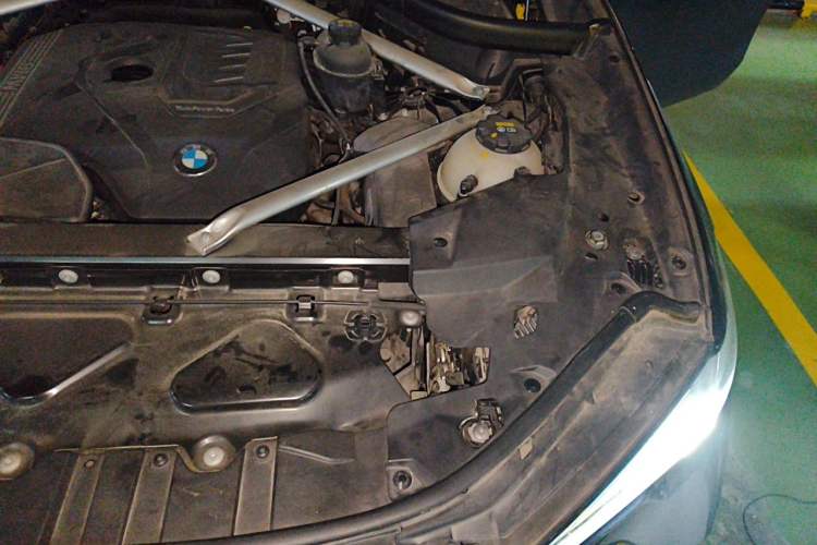 Used BMW X5 2021 Restyled xDrive30i M Sport Package Engine Bay Left