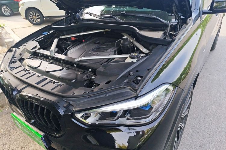 Used BMW X5 2021 xDrive40i M Sport Package Engine Bay Left