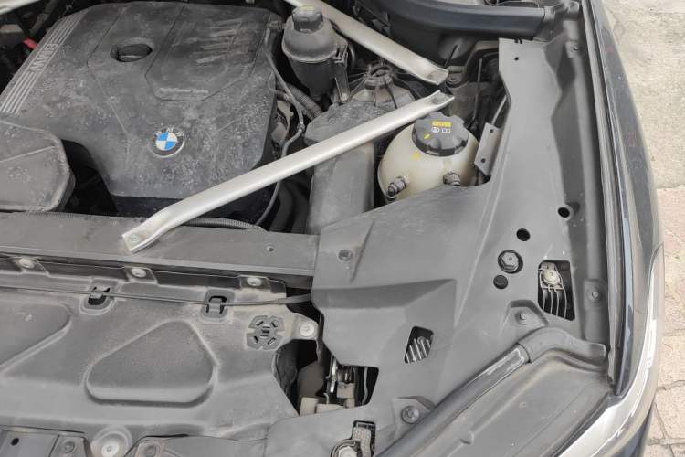 Used BMW X5 2021 xDrive30i M Sport Package Engine Bay Left