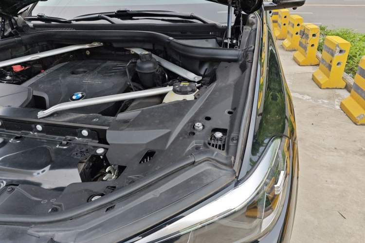 Used BMW X5 2021 Restyled xDrive30i M Sport Package Engine Bay Left