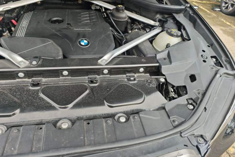Used BMW X5 2021 xDrive30i M Sport Package Engine Bay Left