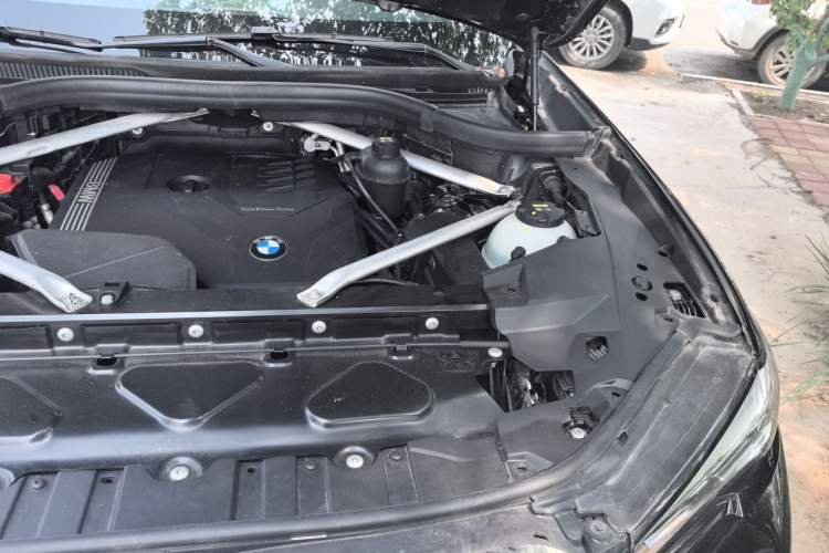 Used BMW X5 2021 Restyled xDrive30i M Sport Package Engine Bay Left