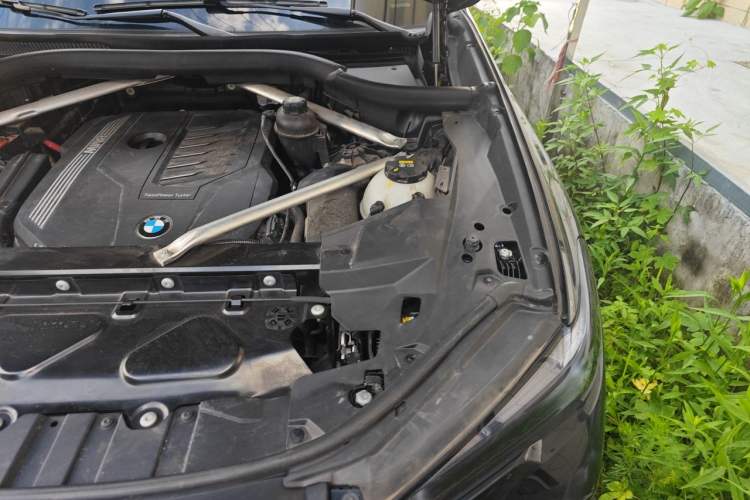 Used BMW X5  Engine Bay Left