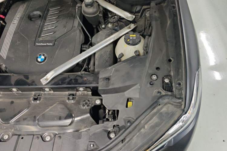 Used BMW X5 2021 Restyled xDrive40i M Sport Package Engine Bay Left