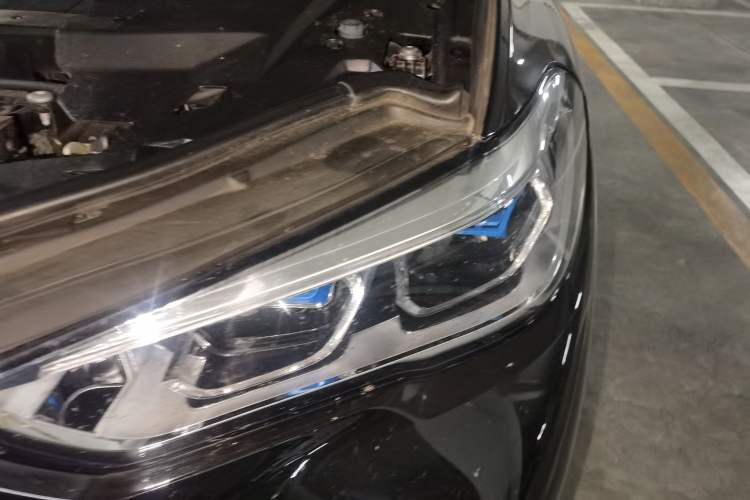 Used BMW X5 2021 xDrive40i Luxury Model with M Sport Package Engine Bay Left