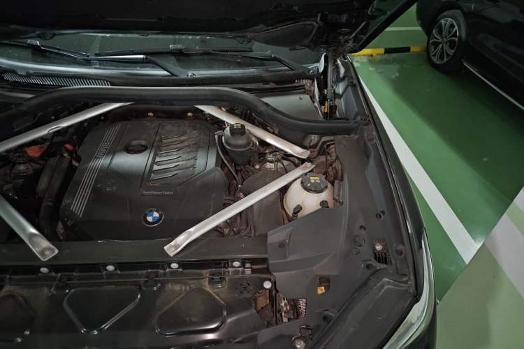 Used BMW X5 2021 Restyled xDrive40i M Sport Package Engine Bay Left